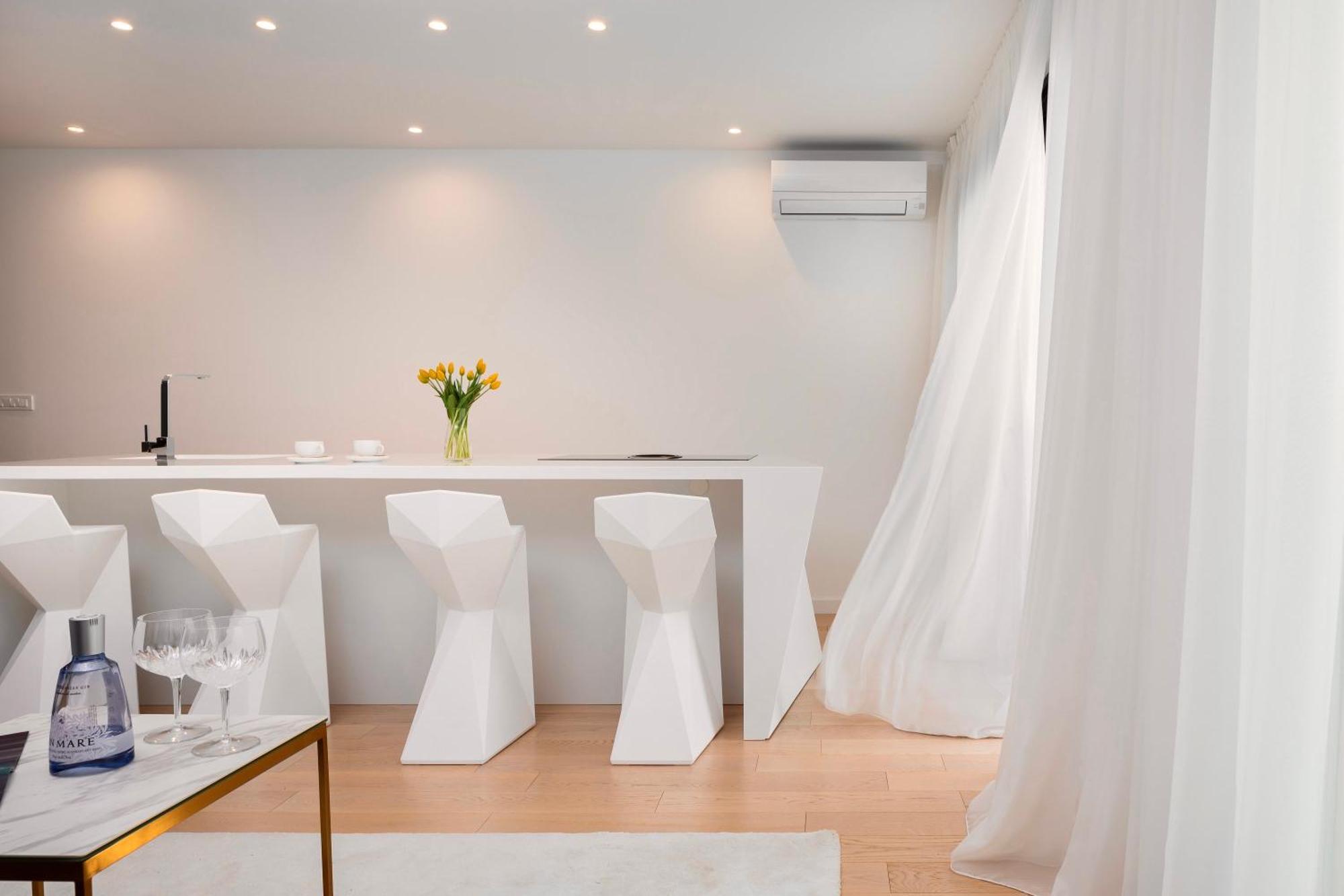 New Luxury Apartment With Private Heated Pool And Amazing Terrace With Seaview Split Ngoại thất bức ảnh